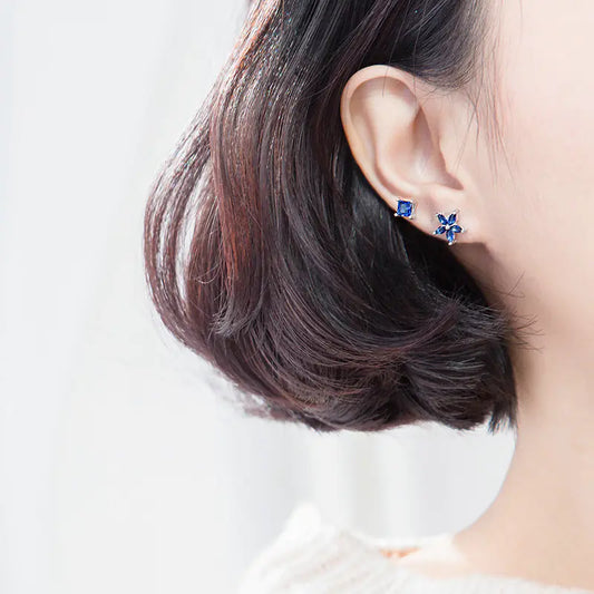 NUIT Fleur Bleu Stud Earrings