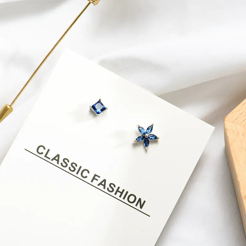 NUIT Fleur Bleu Stud Earrings