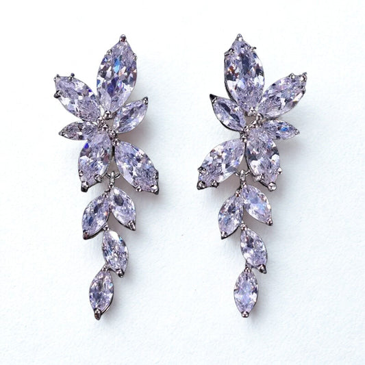 NUIT Peridot & Zircon Flower Earrings